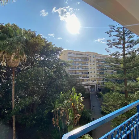 Joli 2 Pièces Vue Jardin 50m Parking Clim * Mentone