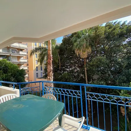 Joli 2 Pieces Vue Jardin 50m Parking Clim *